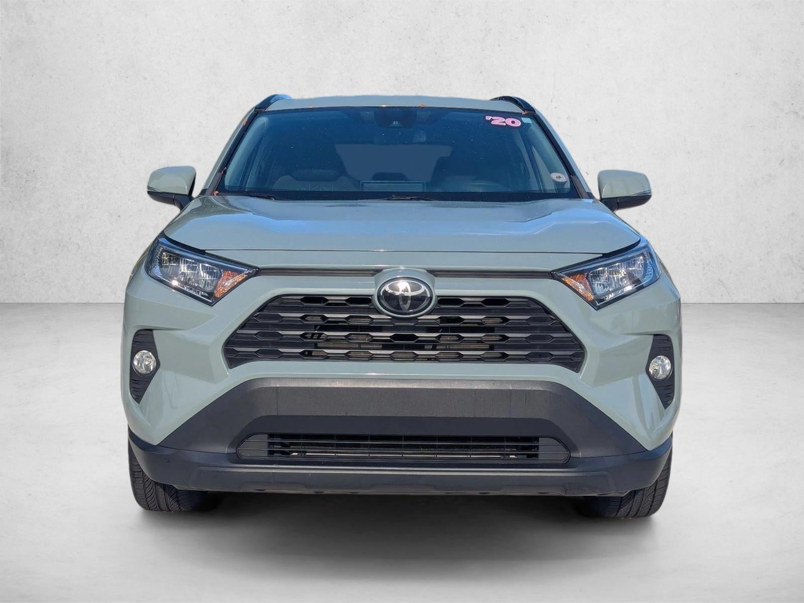 2020 Toyota RAV4 XLE FWD (GS)