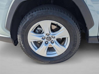 2020 Toyota RAV4 XLE FWD (GS)