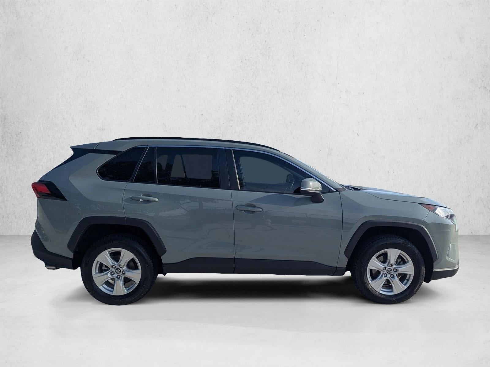 2020 Toyota RAV4 XLE FWD (GS)