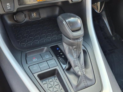 2024 Toyota RAV4 XLE FWD (Natl)