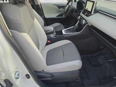 2025 Toyota RAV4 XLE FWD (Natl)