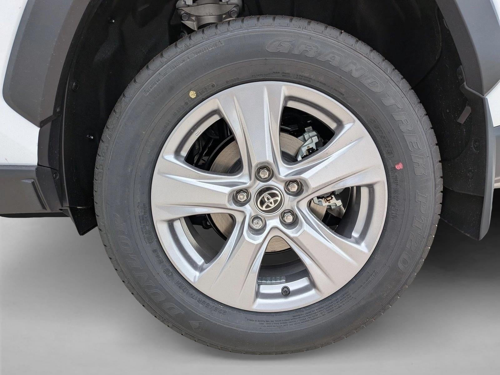 2025 Toyota RAV4 XLE FWD (GS)