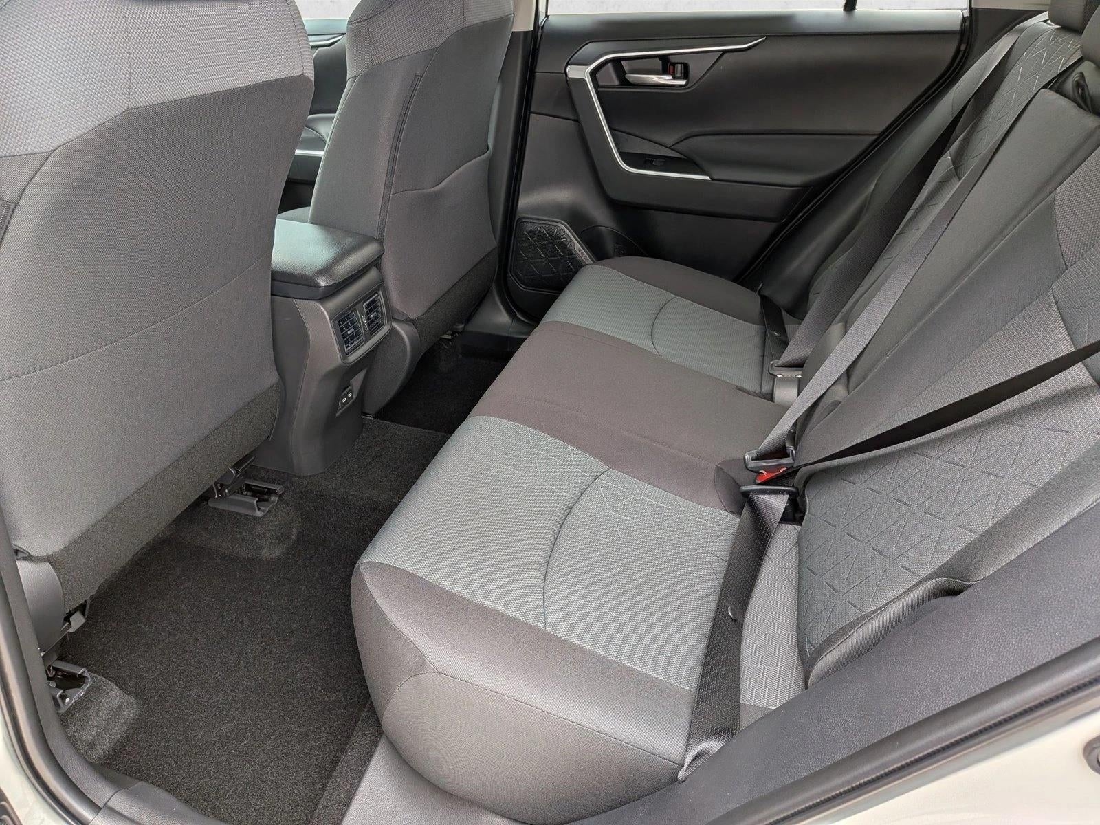 2025 Toyota RAV4 XLE FWD (GS)