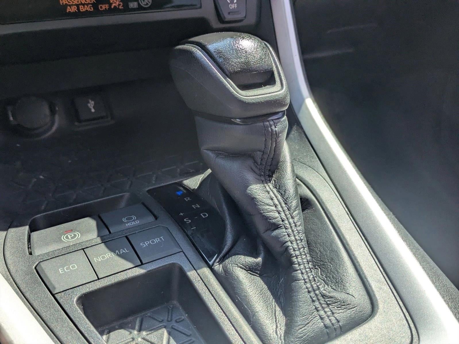 2021 Toyota RAV4 XLE FWD (GS)