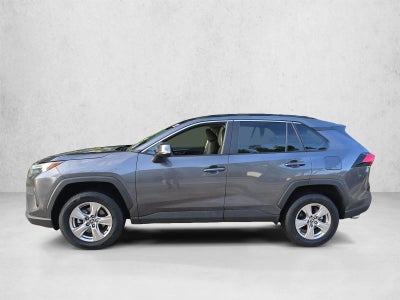 2022 Toyota RAV4 XLE FWD (GS)