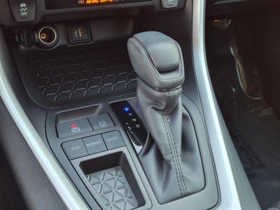 2025 Toyota RAV4 XLE FWD (Natl)