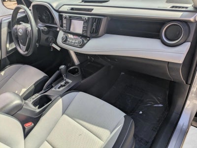 2017 Toyota RAV4 XLE FWD (GS)