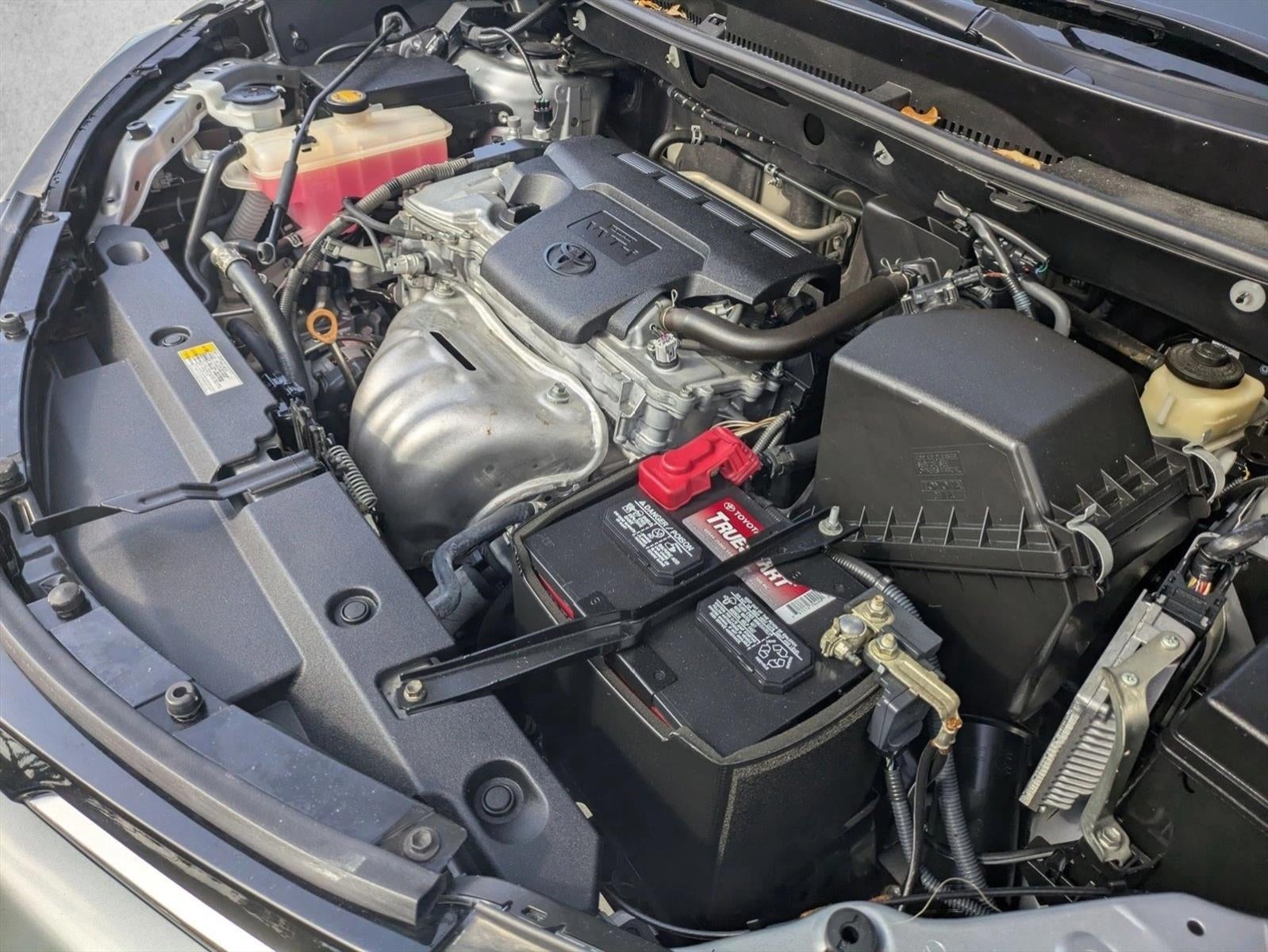 2017 Toyota RAV4 XLE FWD (GS)