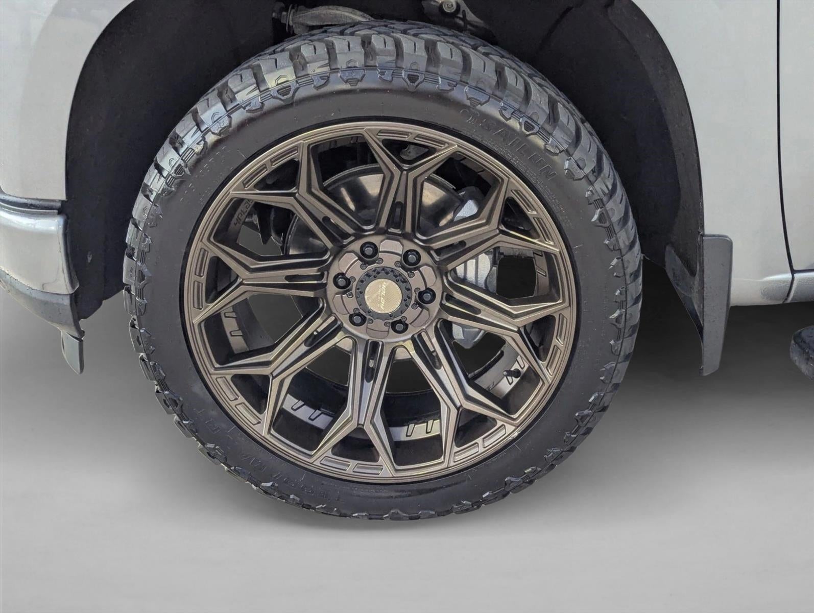 2020 Chevrolet Silverado 1500 Crew Cab Short Box 2-Wheel Drive RST