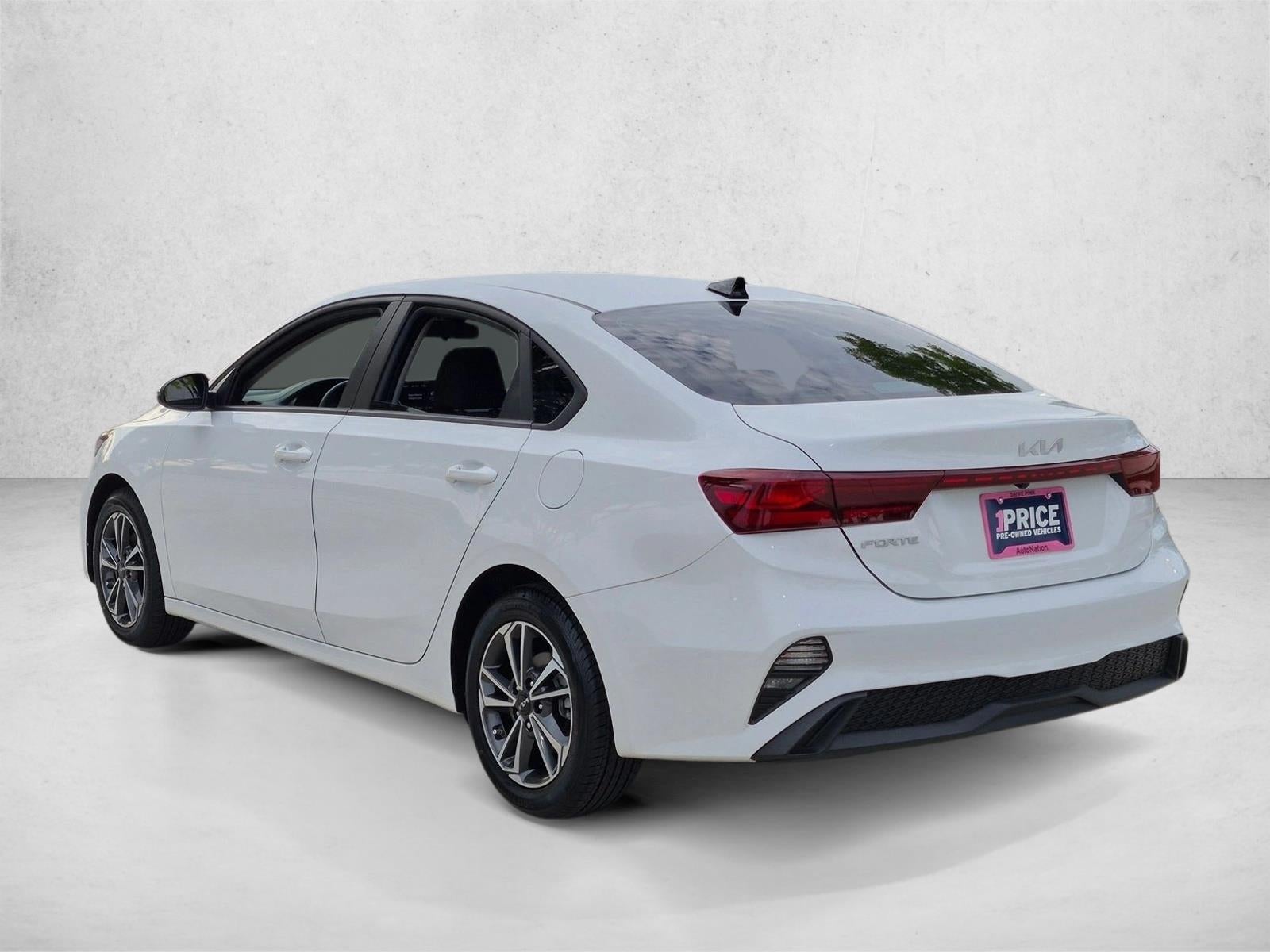 2023 Kia Forte LXS IVT