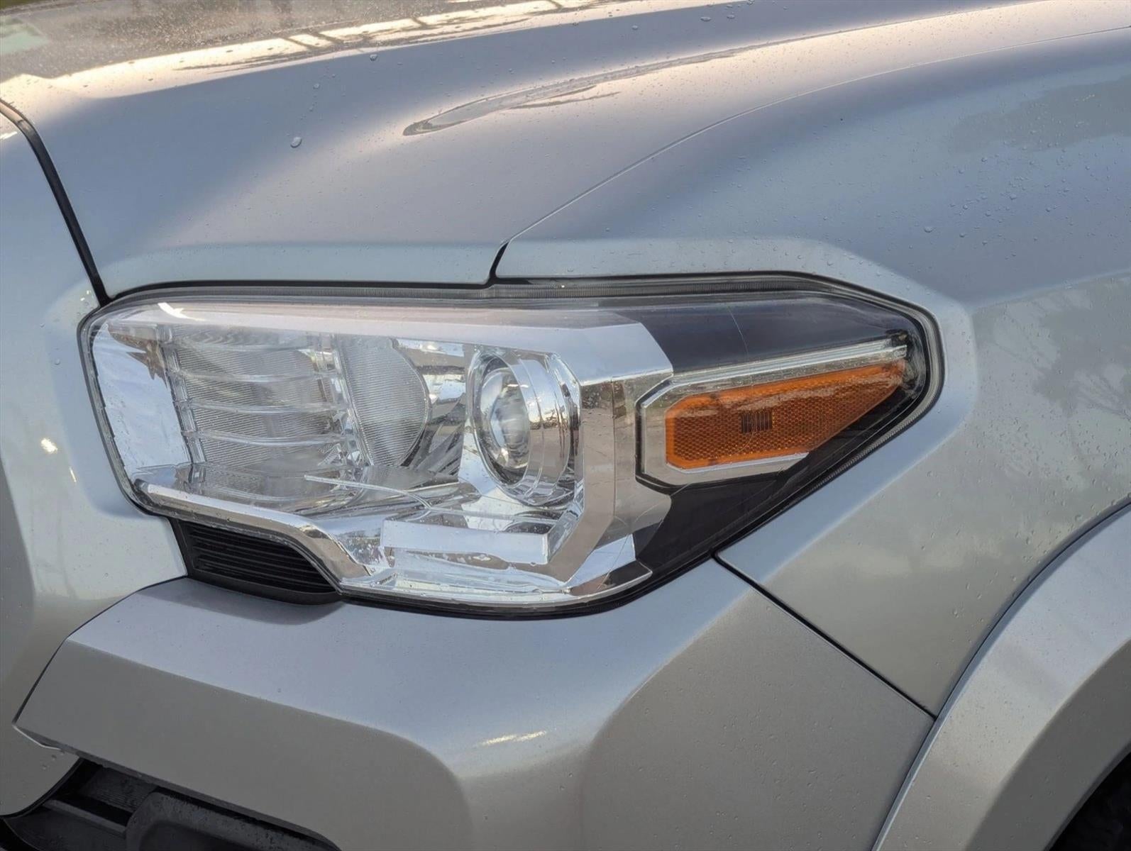 2022 Toyota Tacoma 2WD 2WD SR5 Double Cab 5' Bed V6 AT (GS)