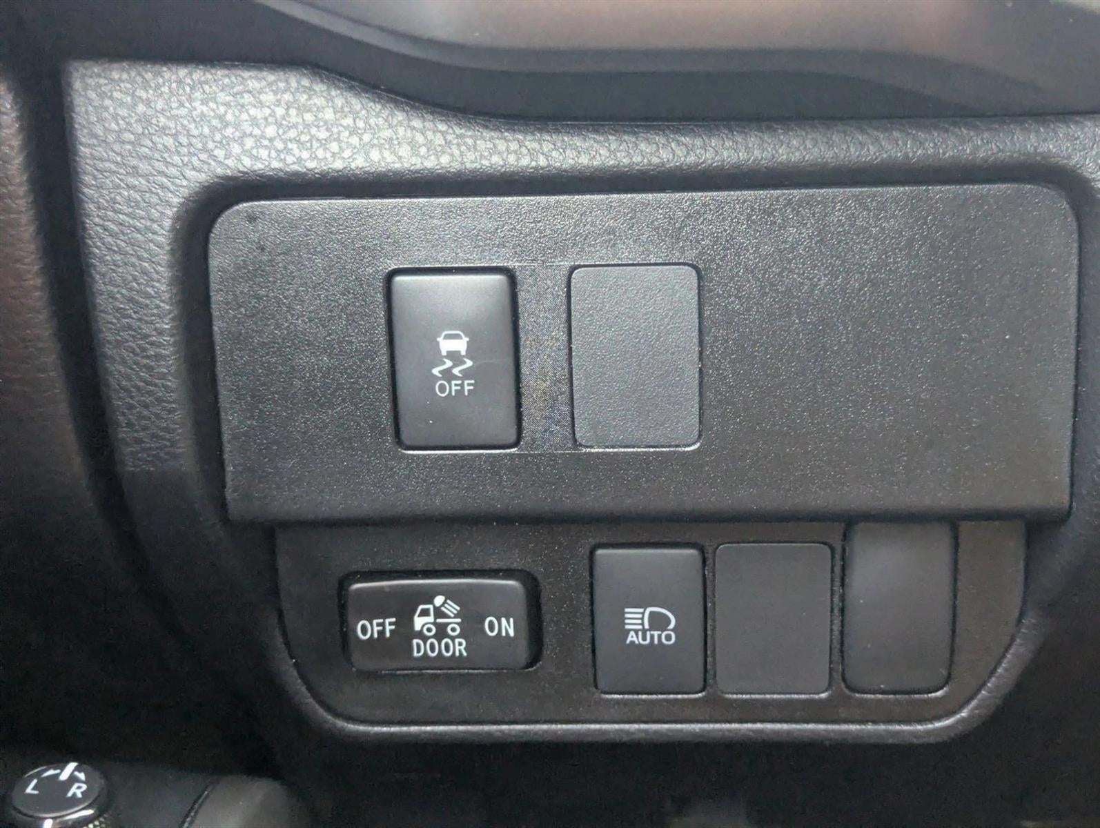 2022 Toyota Tacoma 2WD 2WD SR5 Double Cab 5' Bed V6 AT (GS)