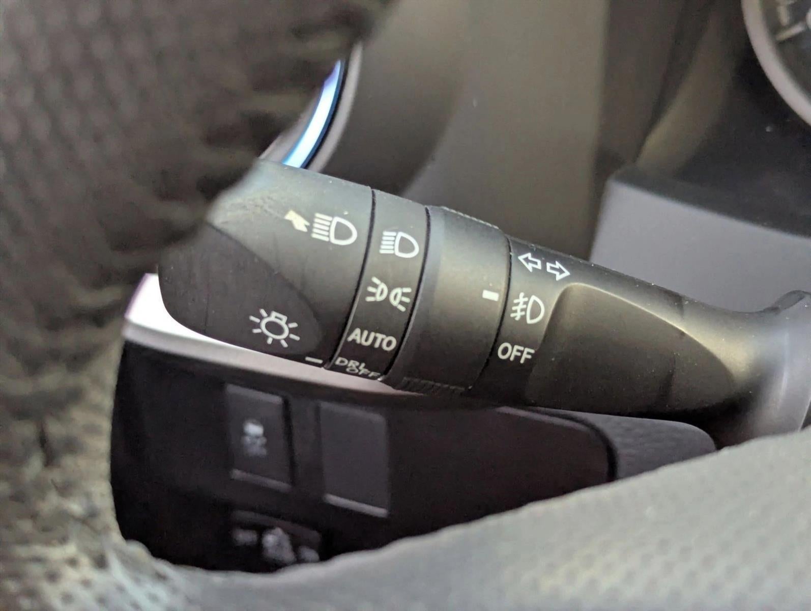 2022 Toyota Tacoma 2WD 2WD SR5 Double Cab 5' Bed V6 AT (GS)