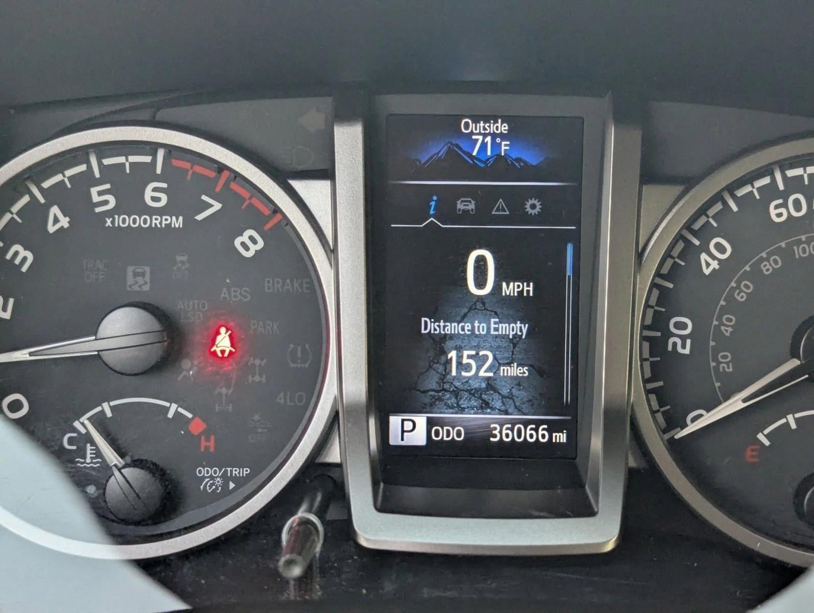 2022 Toyota Tacoma 2WD 2WD SR5 Double Cab 5' Bed V6 AT (GS)