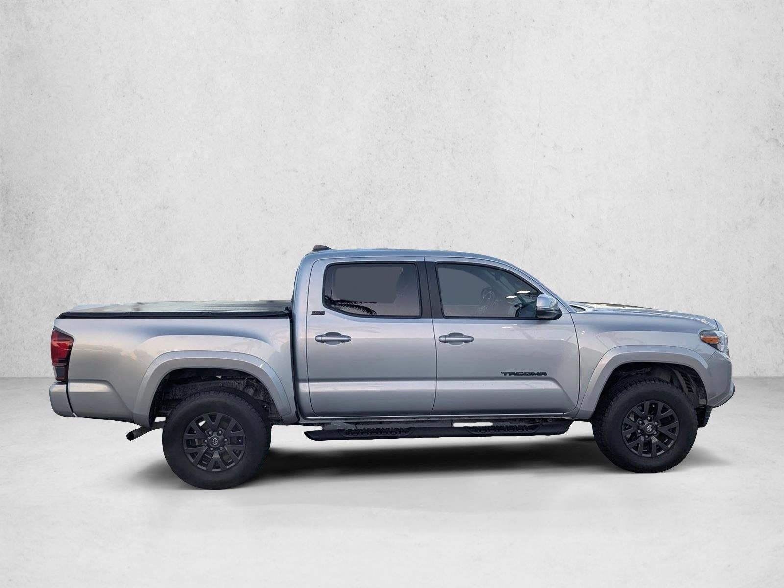 2022 Toyota Tacoma 2WD 2WD SR5 Double Cab 5' Bed V6 AT (GS)