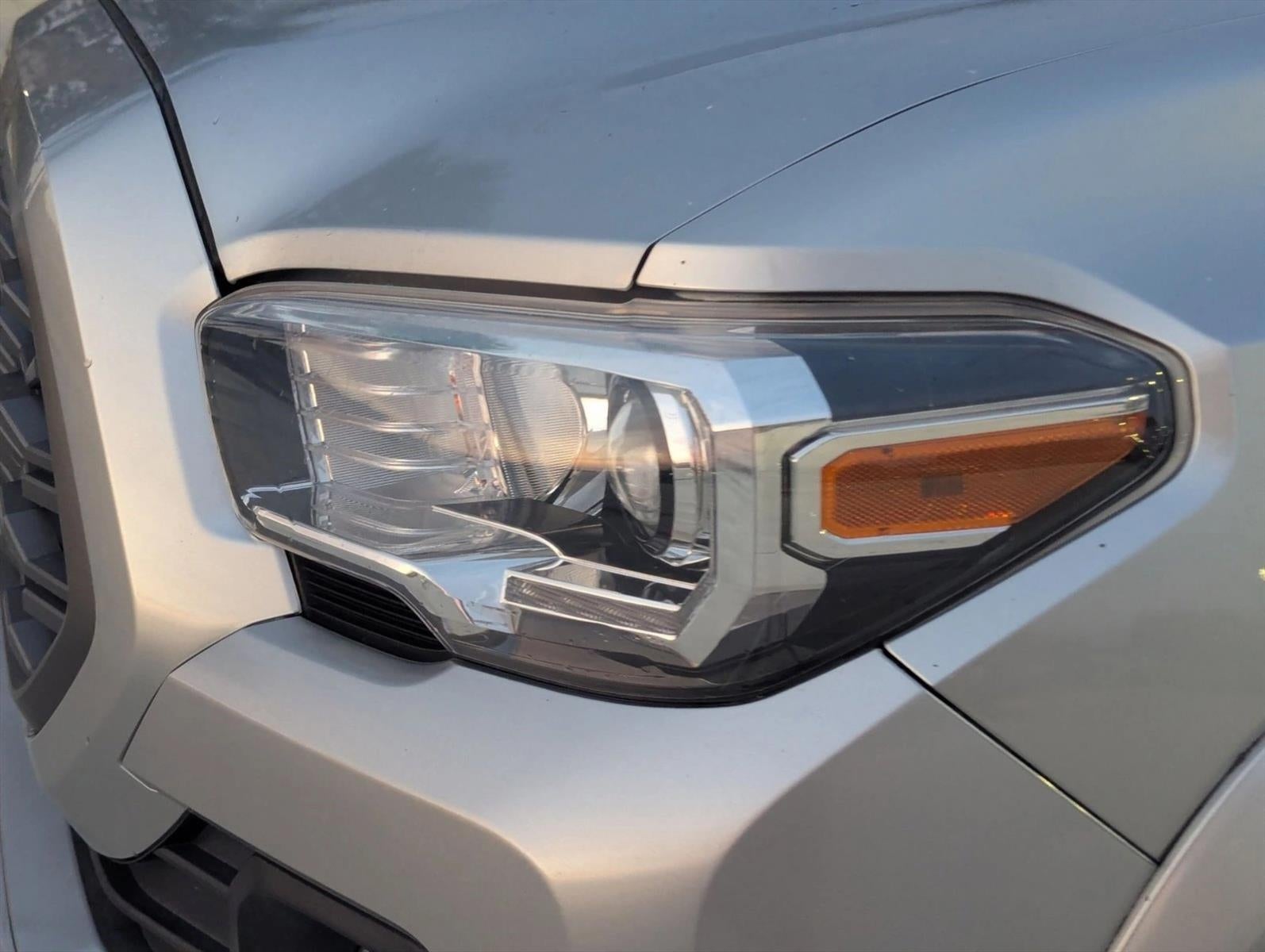 2022 Toyota Tacoma 2WD 2WD TRD Sport Double Cab 5' Bed V6 AT (Natl)