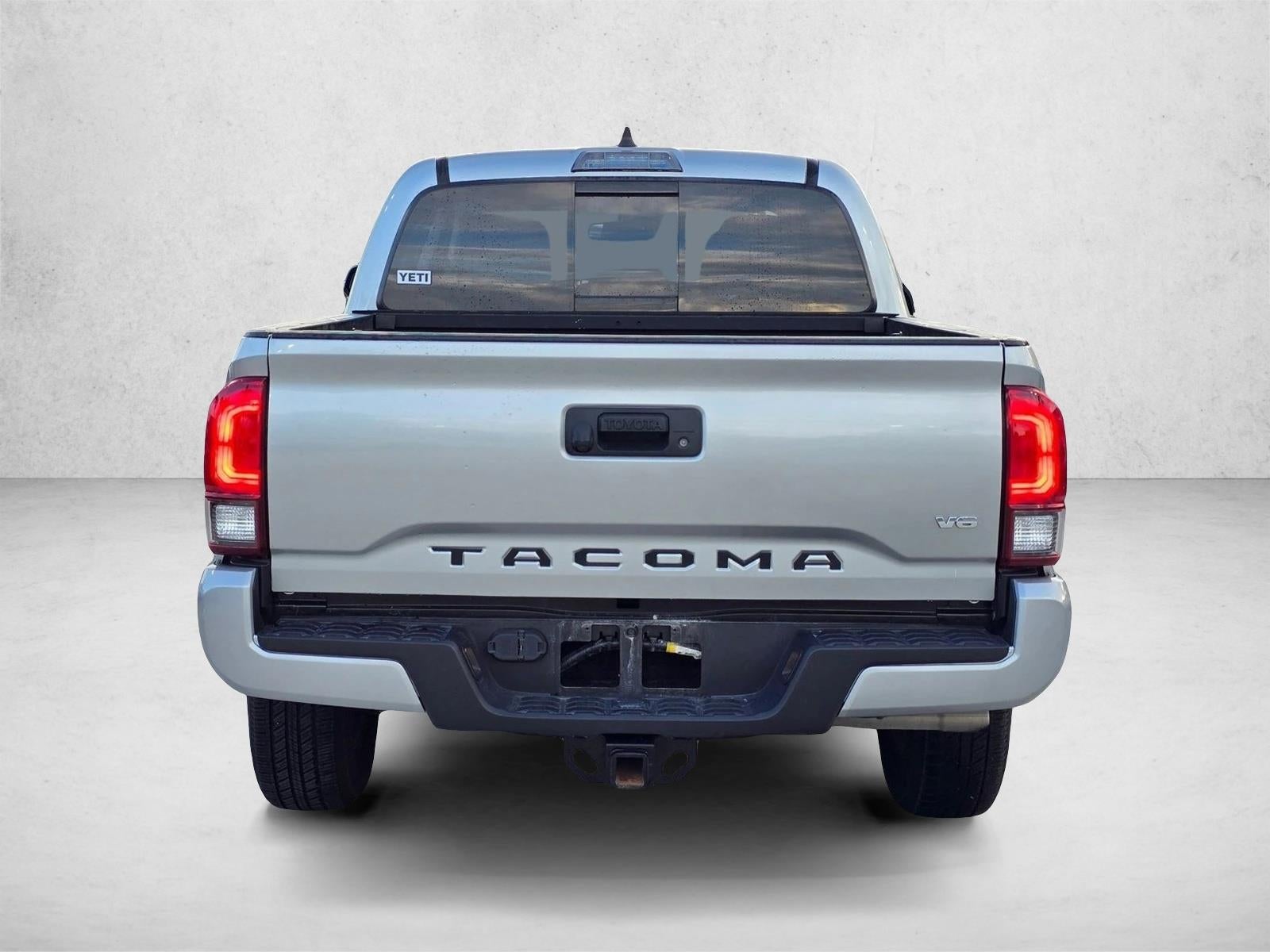 2022 Toyota Tacoma 2WD 2WD SR5 Double Cab 5' Bed V6 AT (GS)