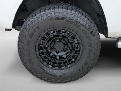 2022 Toyota Tacoma 4WD 4WD SR Double Cab 5' Bed V6 AT (Natl)