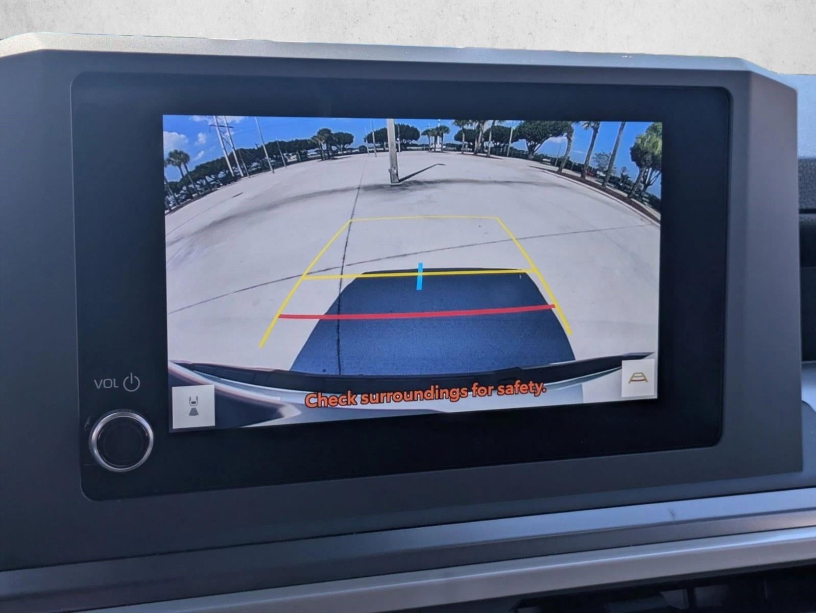 2026 Toyota Tacoma 2WD 2WD SR5 Double Cab 5' Bed AT (SE)