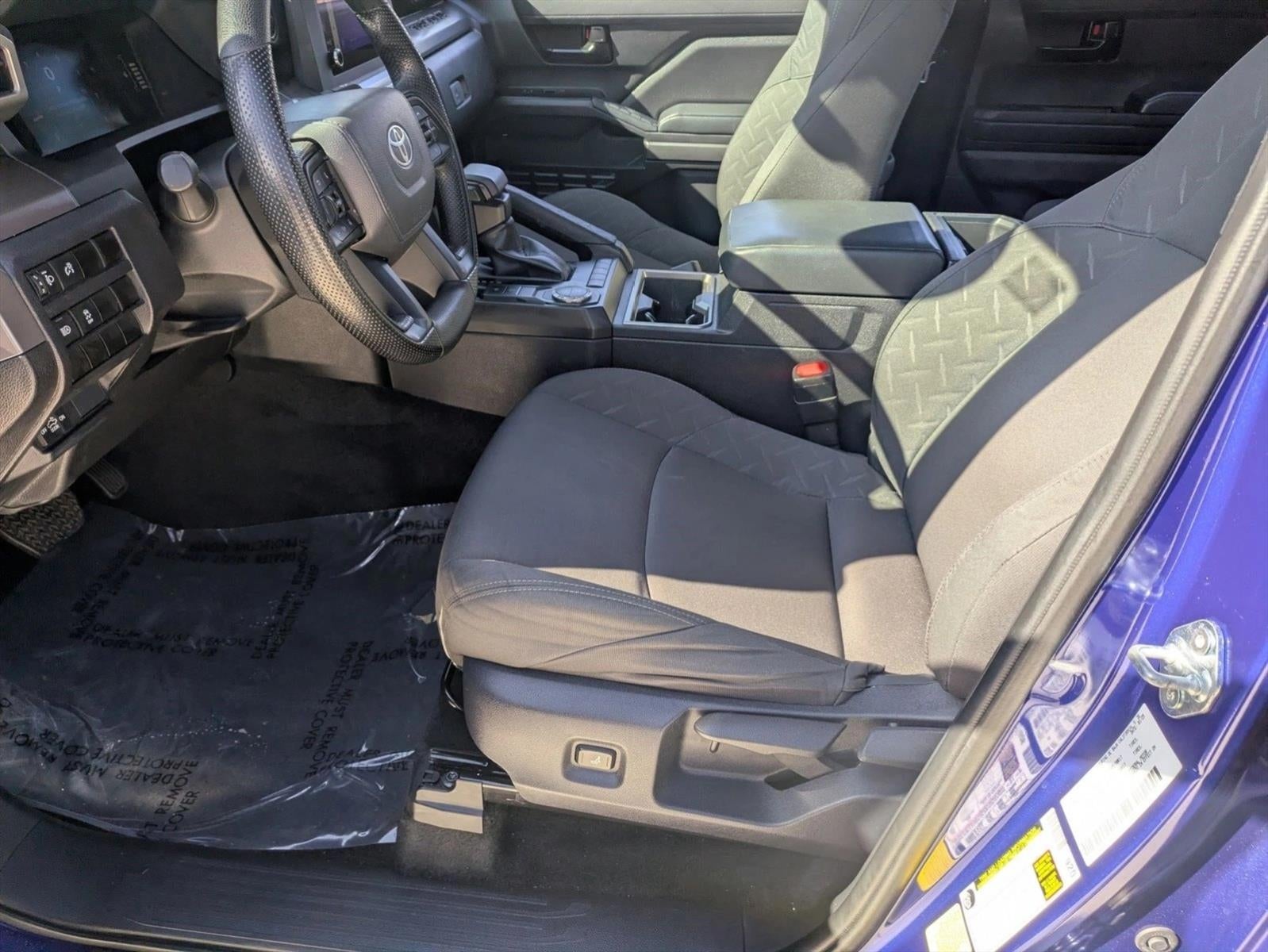 2025 Toyota Tacoma 2WD 2WD SR5 Double Cab 5' Bed AT (SE)