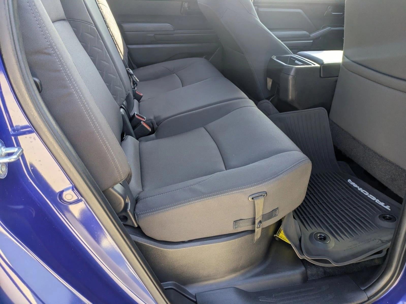 2025 Toyota Tacoma 2WD 2WD SR5 Double Cab 5' Bed AT (SE)