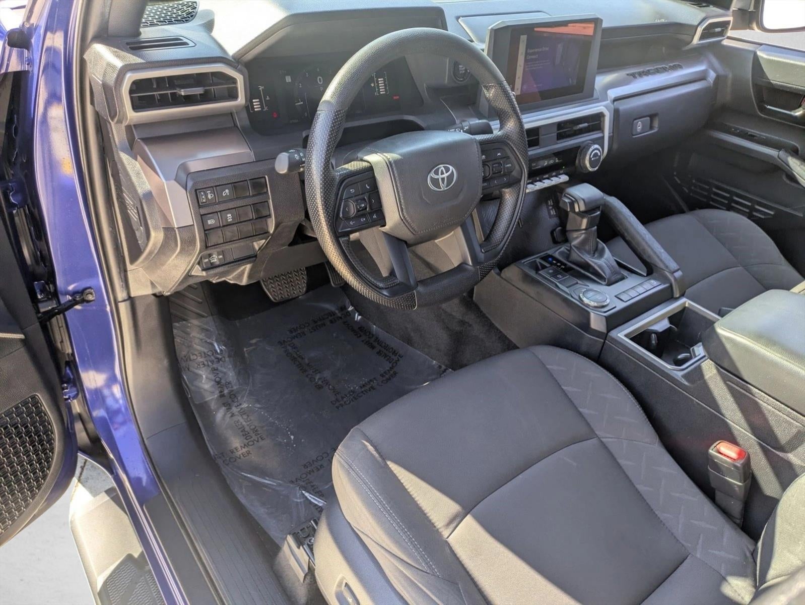 2025 Toyota Tacoma 2WD 2WD SR5 Double Cab 5' Bed AT (SE)