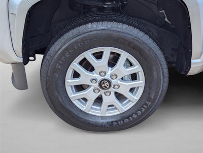 2024 Toyota Tacoma 4WD 4WD SR5 Double Cab 5' Bed AT (Natl)
