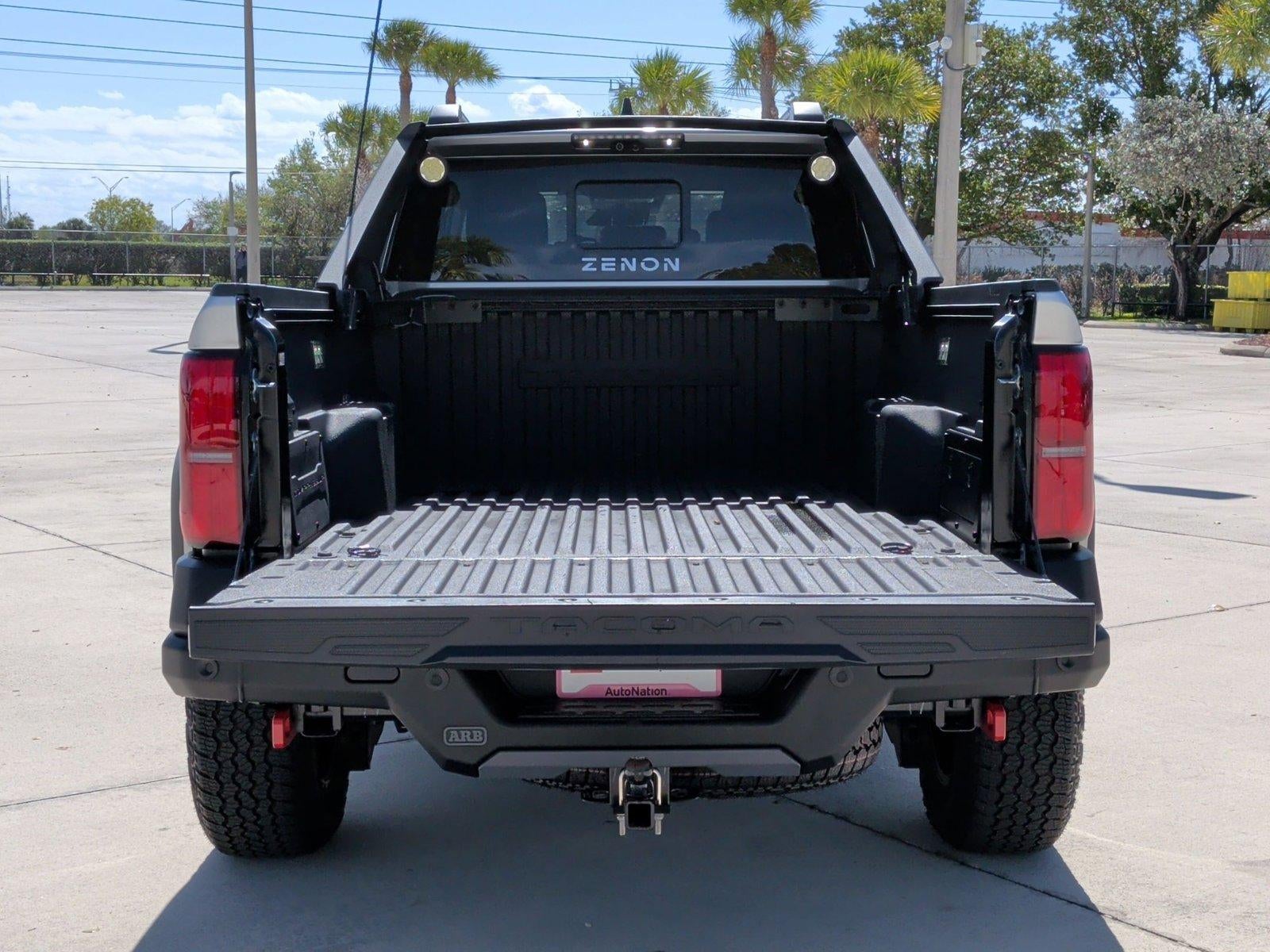 2025 Toyota Tacoma 4WD 4WD Trailhunter Hybrid Double Cab 6' Bed AT (Natl)