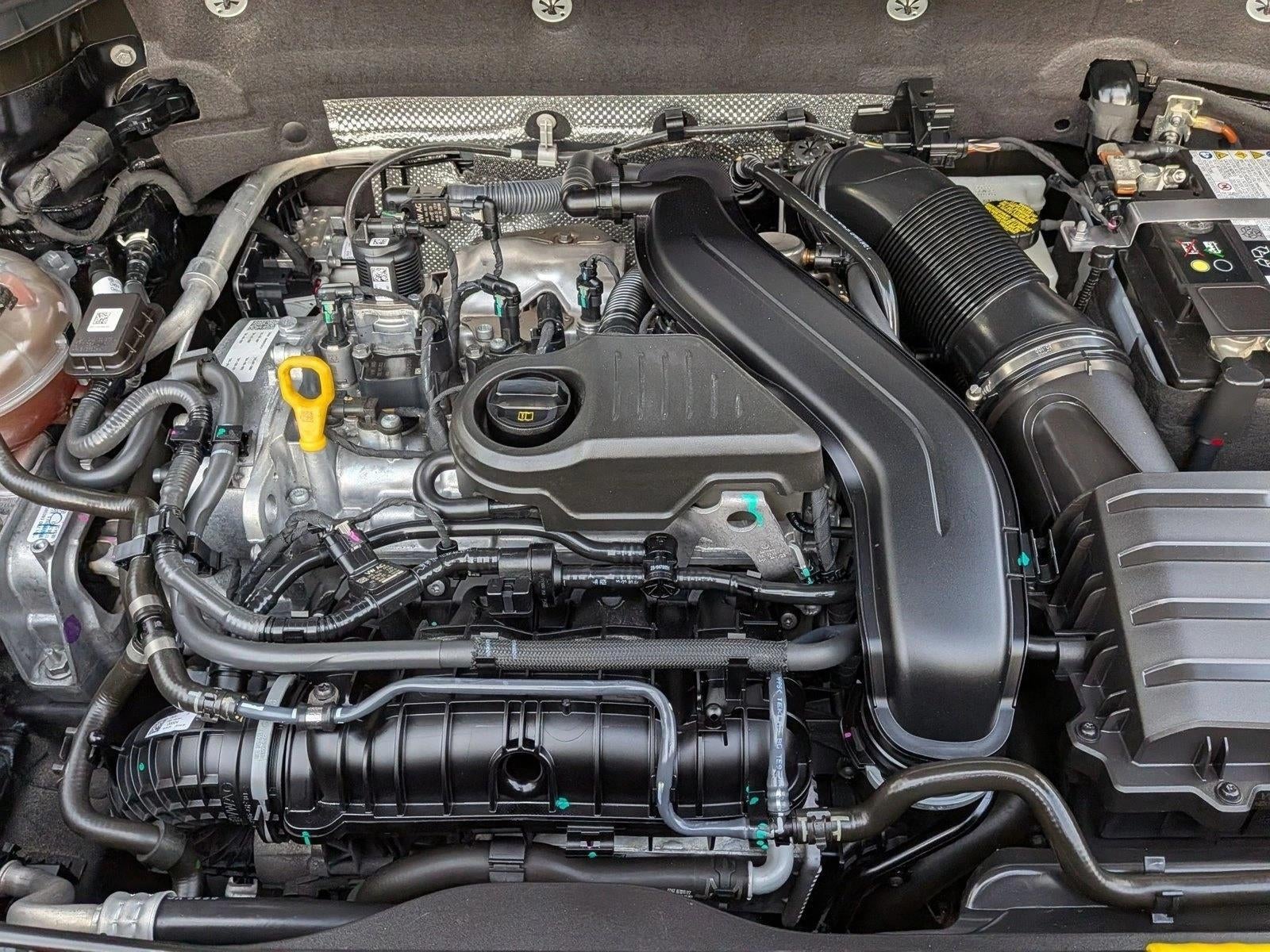 2024 Volkswagen Taos SE FWD