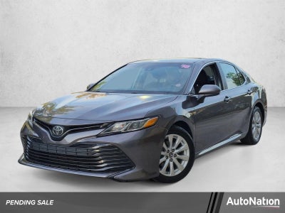 2018 Toyota Camry LE Auto (SE)