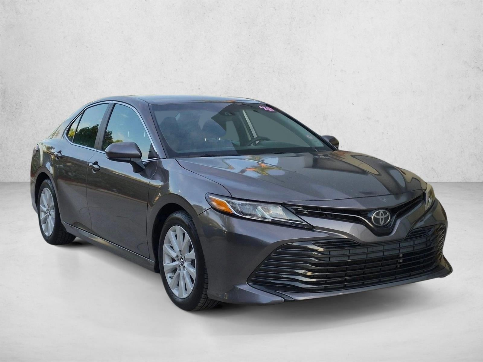 2018 Toyota Camry LE Auto (SE)