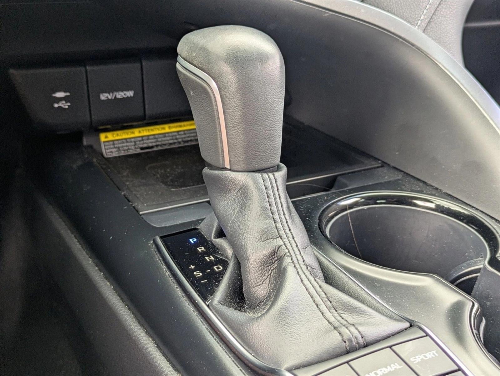 2019 Toyota Camry Hybrid SE CVT (Natl)