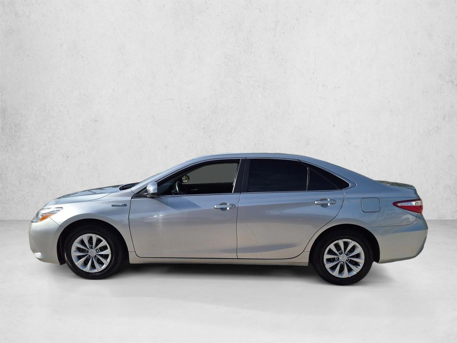 2017 Toyota Camry Hybrid LE CVT (Natl)