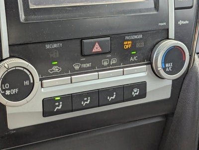 2013 Toyota Camry 4dr Sdn I4 Auto SE (Natl)