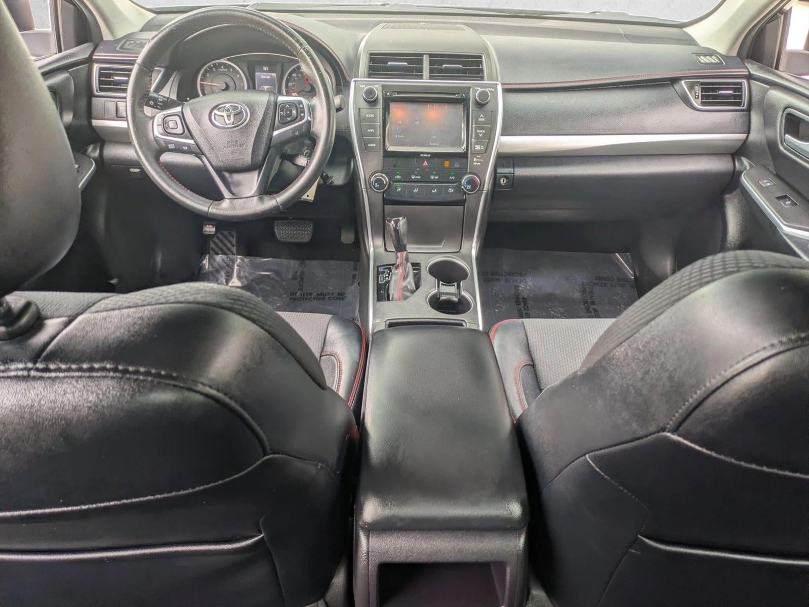 2017 Toyota Camry SE Auto (SE)