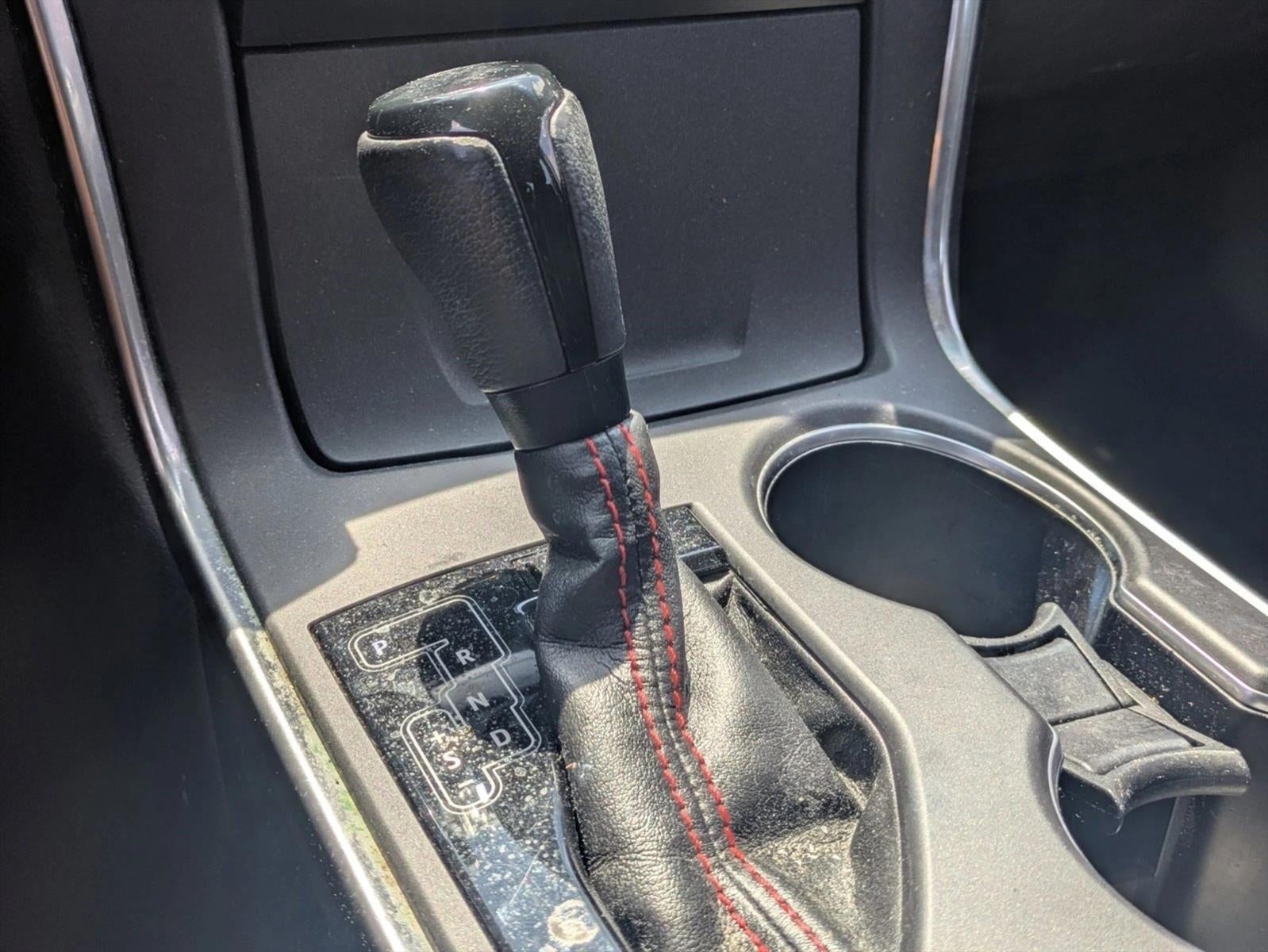 2017 Toyota Camry SE Auto (SE)