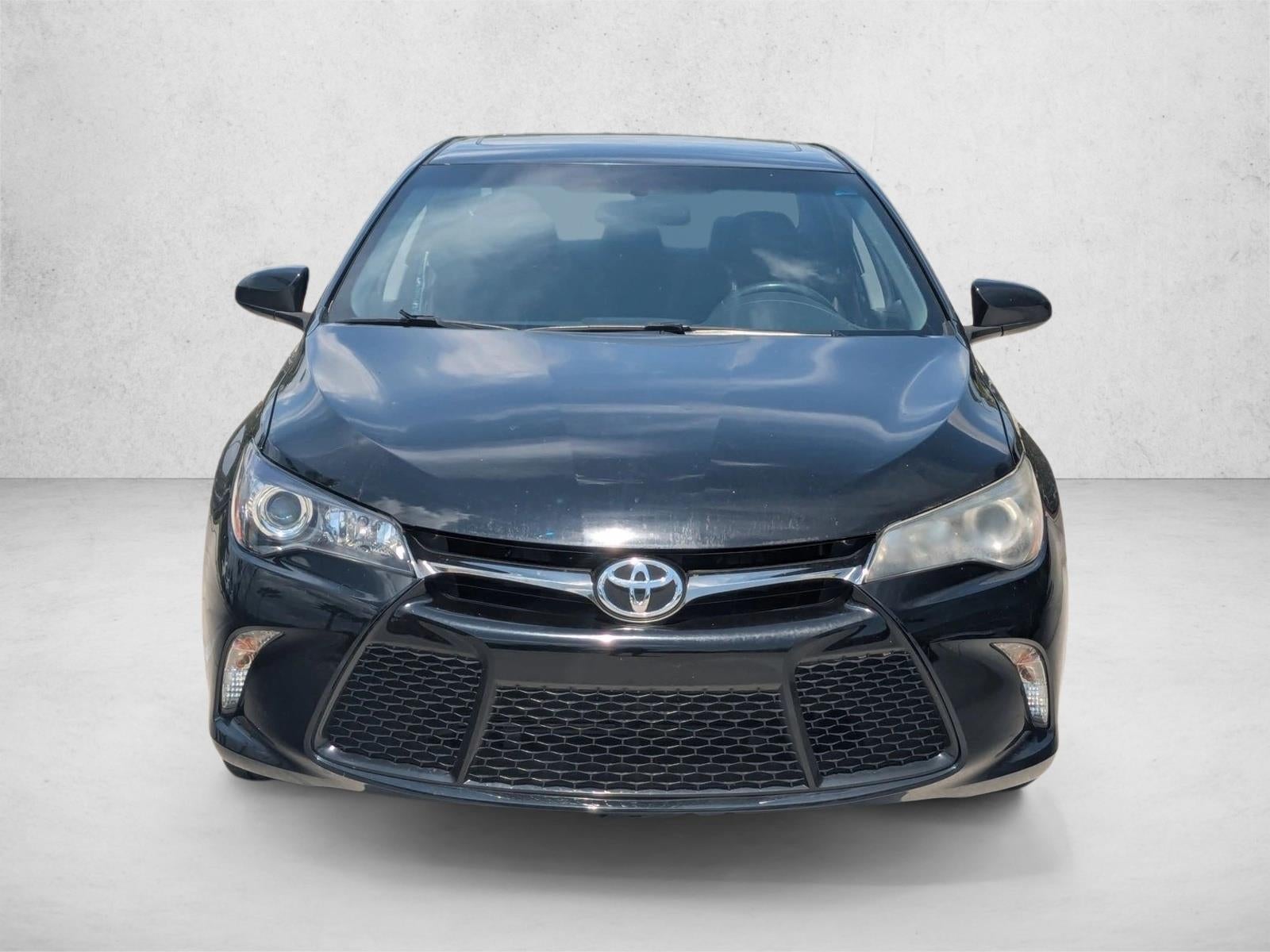 2017 Toyota Camry SE Auto (SE)