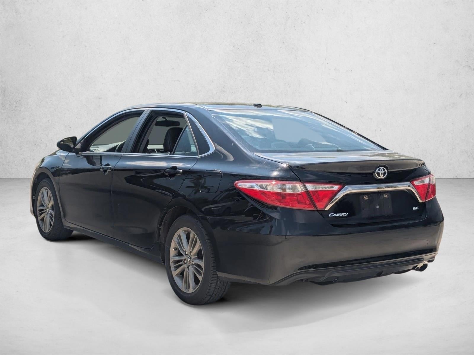 2017 Toyota Camry SE Auto (SE)