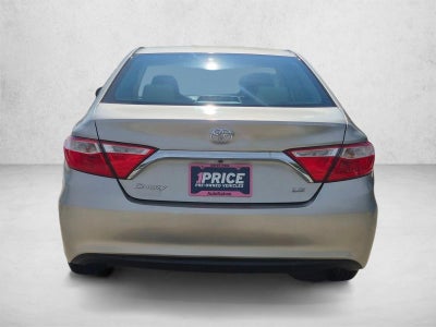 2017 Toyota Camry LE Auto (SE)