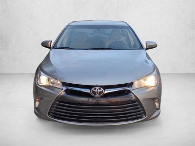 2017 Toyota Camry LE Auto (SE)