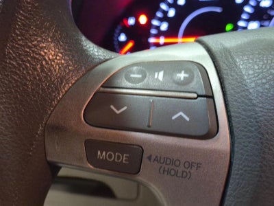 2010 Toyota Camry 4dr Sdn I4 Auto LE (Natl)