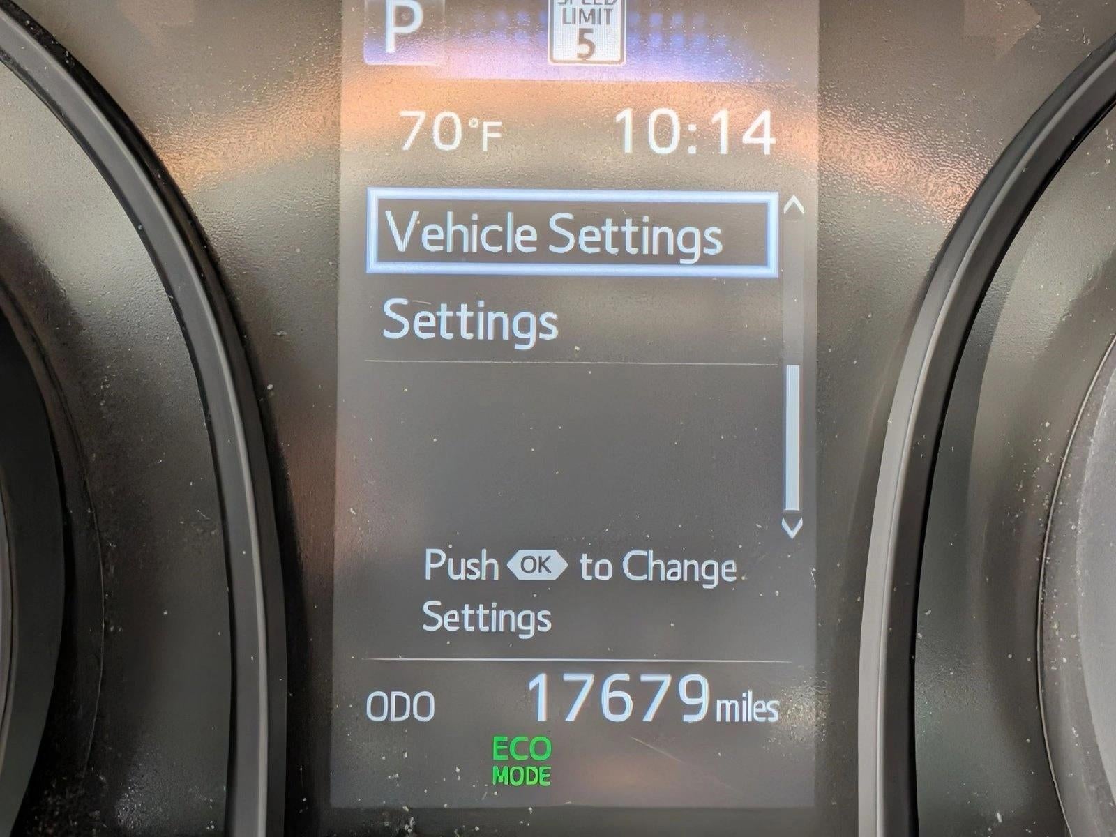 2023 Toyota Camry LE Auto (SE)