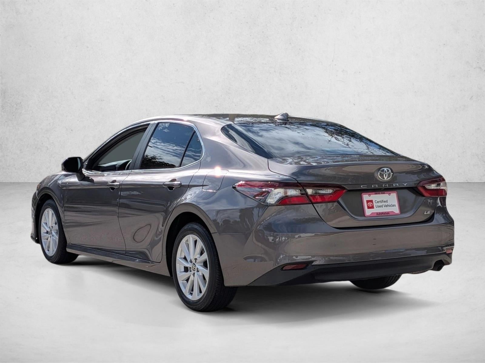 2023 Toyota Camry LE Auto (SE)