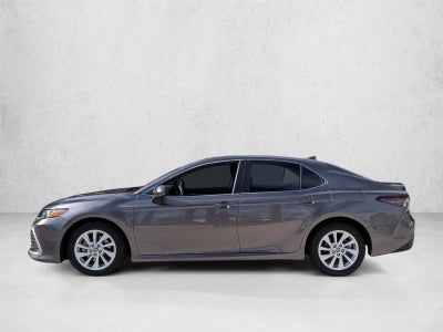 2023 Toyota Camry LE Auto (SE)