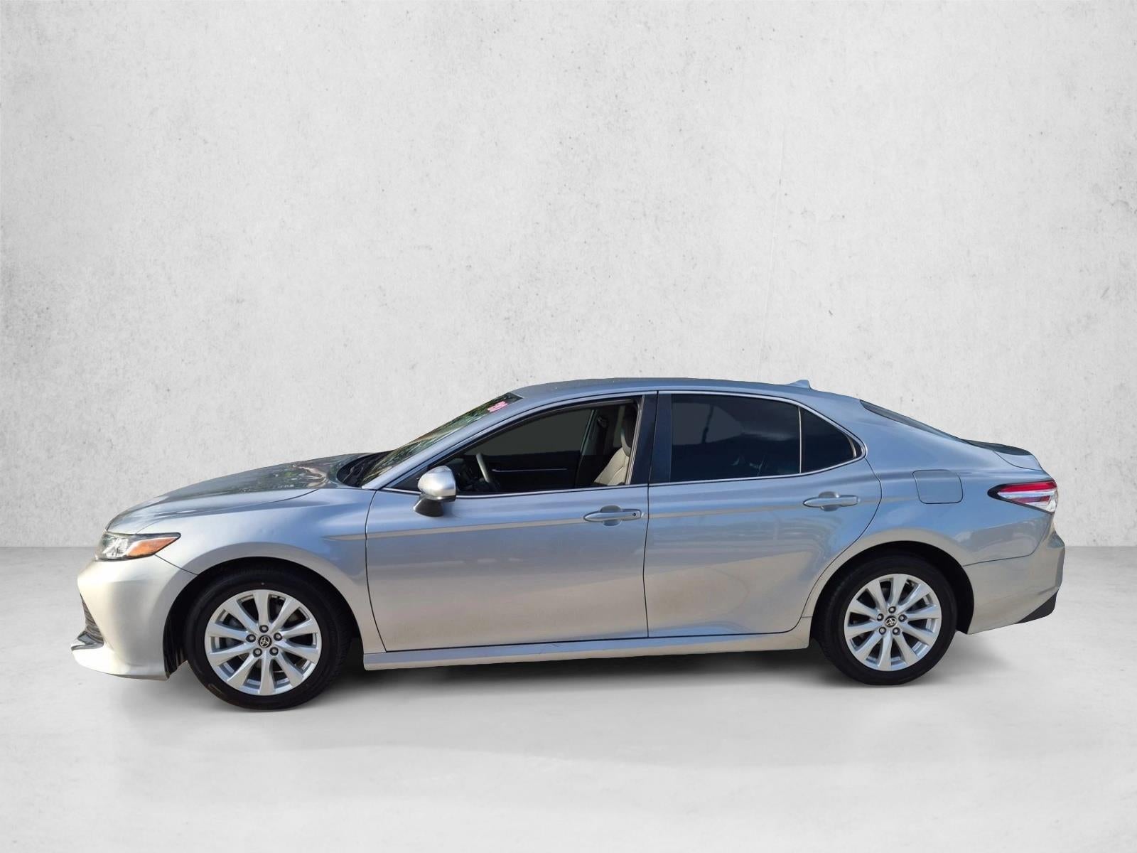 2020 Toyota Camry LE Auto (SE)