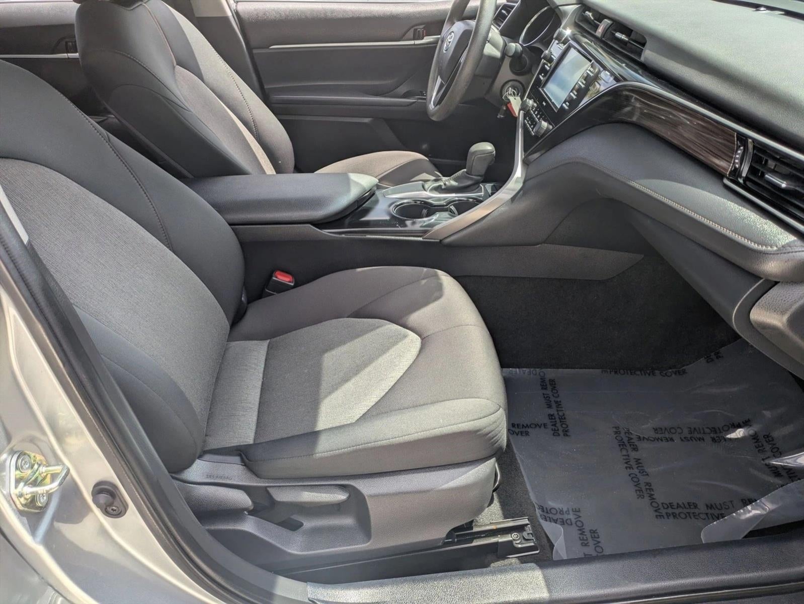 2020 Toyota Camry LE Auto (SE)