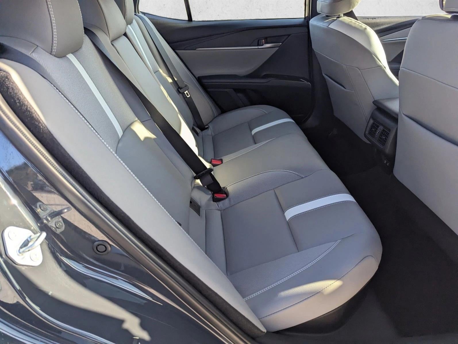 2026 Toyota Camry SE (SE)