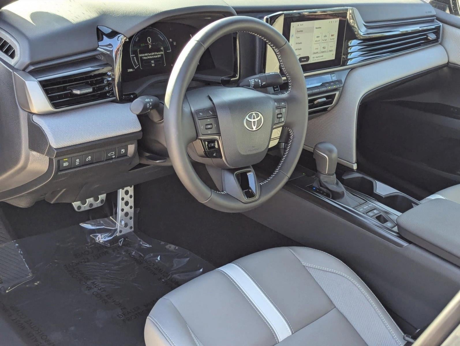 2026 Toyota Camry SE (SE)