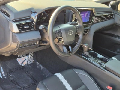 2025 Toyota Camry SE (SE)