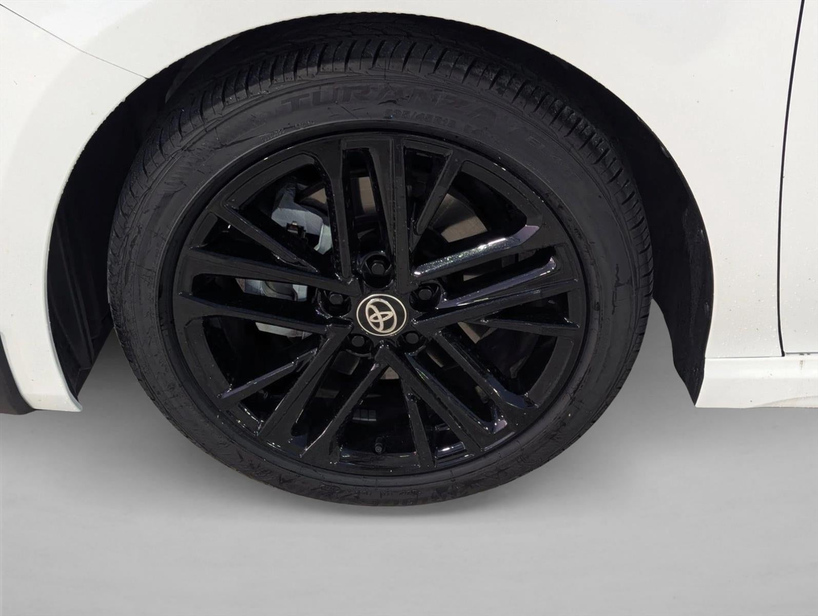 2026 Toyota Camry SE (SE)